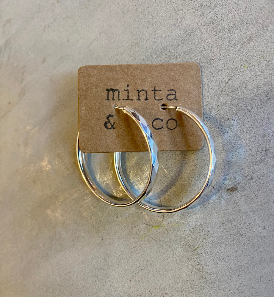 HOOP EDGE SILVER EARRING - 30MM