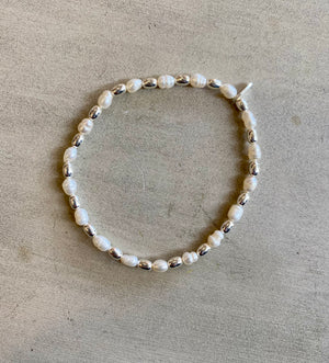 FRESH WATER PEARL STRETCHY BRACELET