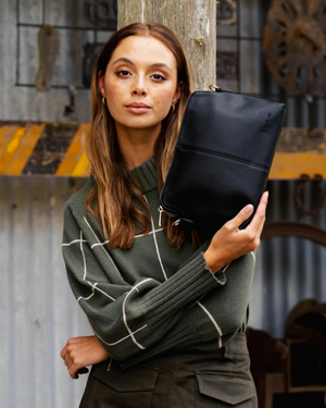 BURBANK LARGE CROSSBODY - BLACK