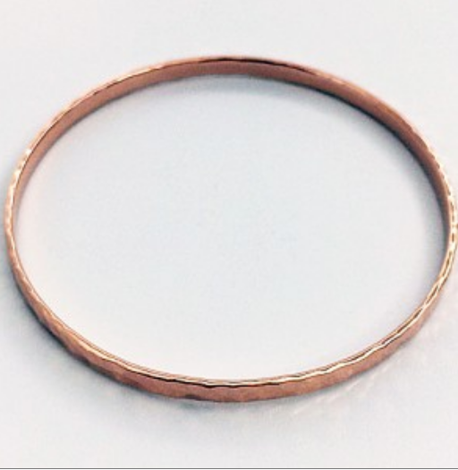 HAMMERED BANGLE - ROSE GOLD 4MM