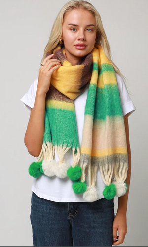 POM POM SCARF - GREEN