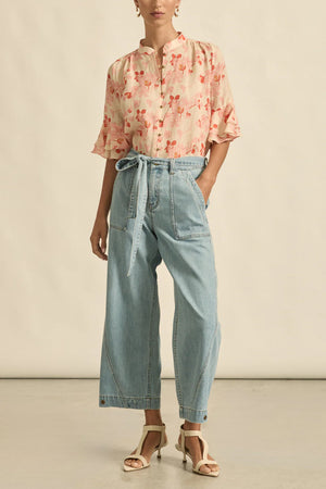 EMBARK JEAN - LIGHT WASH DENIM