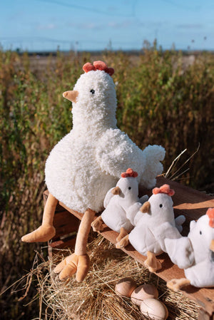 HENRIETTA THE HEN CREAM - RATTLE