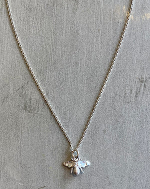 BEE SILVER NECKLACE