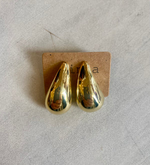 DROP GOLD EARRING