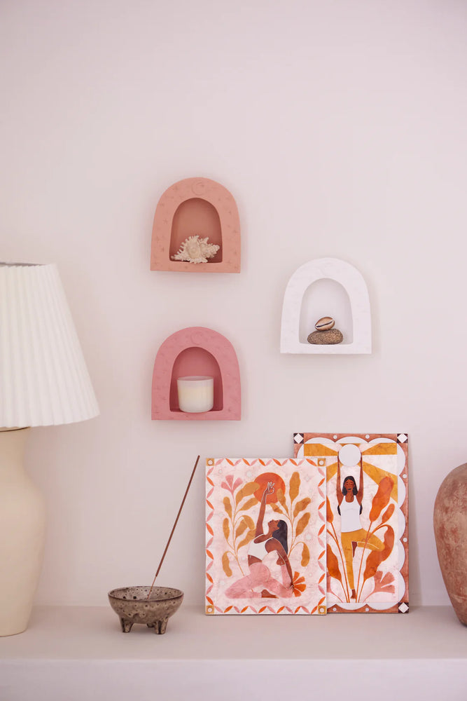 LUNA PINK WALL SHELF