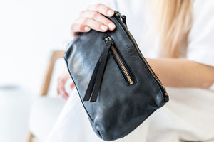 JUJU & CO - SMALL ESSENTIAL POUCH- BLACK