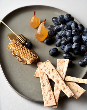PLATTER ROUND-SLATE TABLE OF PLENTY