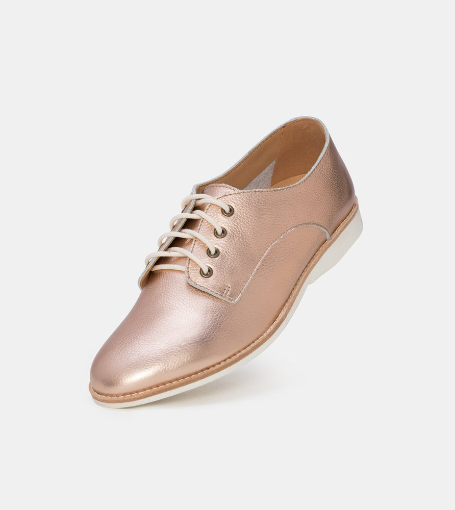 
            
                Load image into Gallery viewer, DERBY SUPER SOFT ROSE GOLD METALLIC
            
        