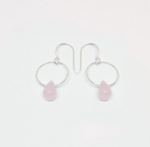 
            
                Load image into Gallery viewer, CIRCLE ROSE QUARTZ EARRINGS
            
        