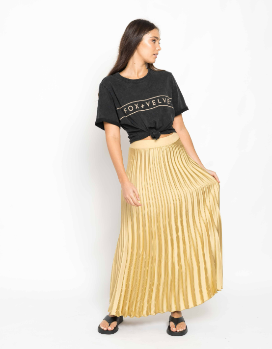
            
                Load image into Gallery viewer, CARRE PLEATED SKIRT - GOLD
            
        