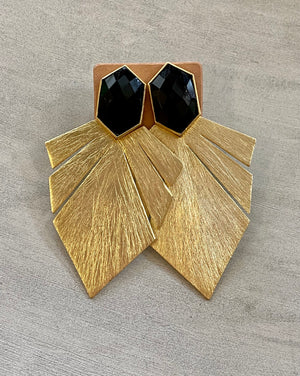 WONDER WOMAN BLACK EARRINGS