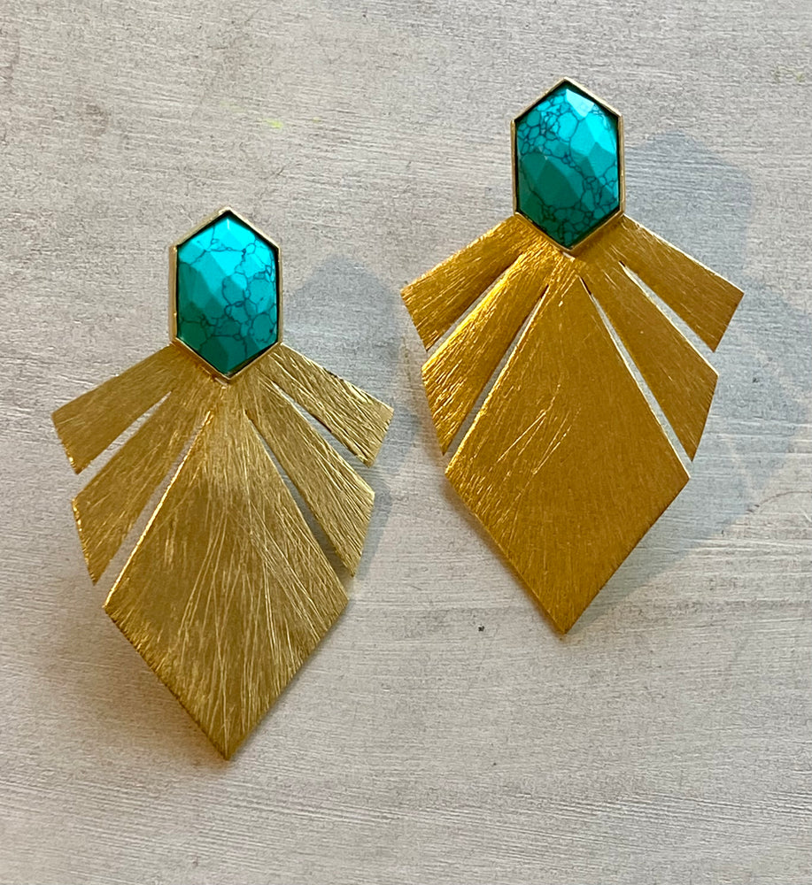 WONDER WOMAN TURQUOISE EARRINGS