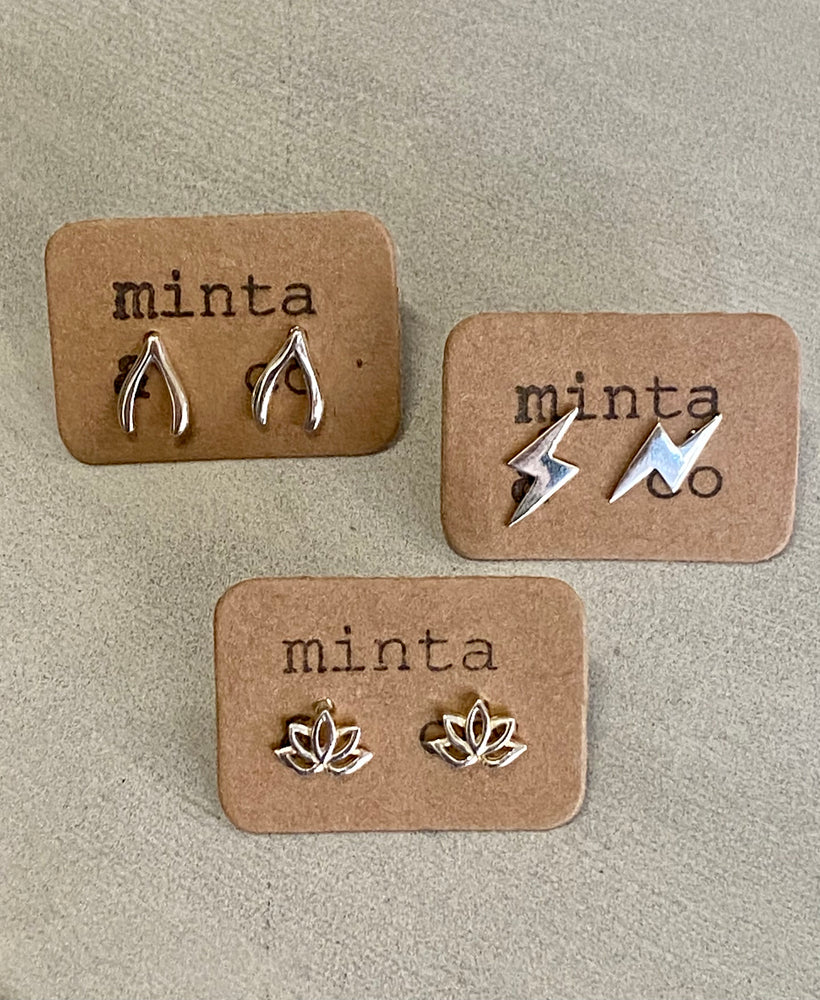 LIGHTNING BOLT STUD EARRING