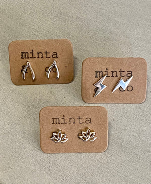 LIGHTNING BOLT STUD EARRING