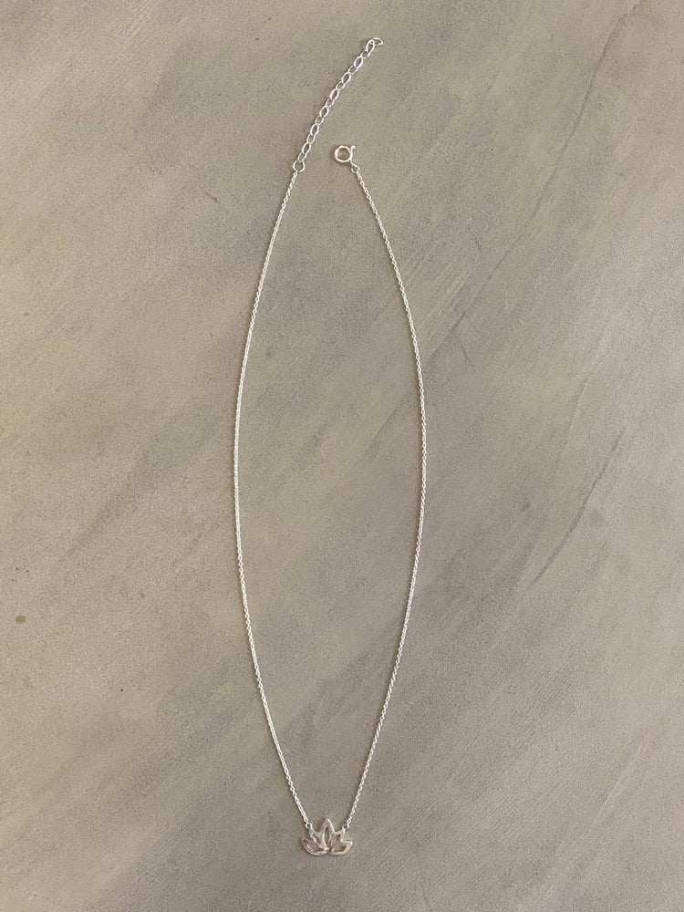LOTUS NECKLACE