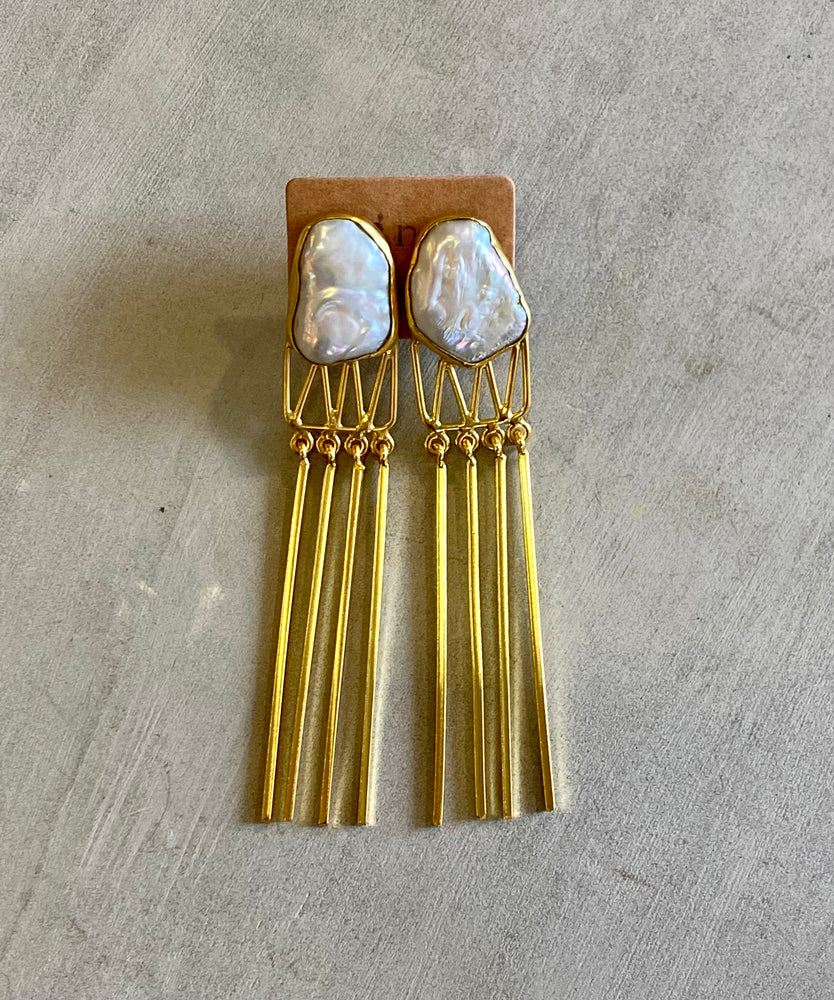 OCTAVIA PEARL EARRINGS