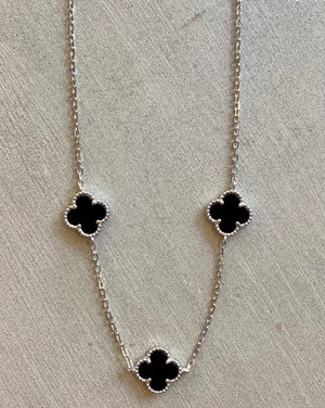 3 FLOWER BLACK NECKLACE