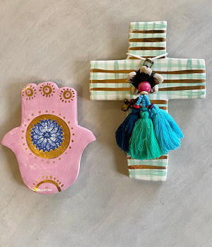 CARLA DINNAGE -HAMSA HAND PINK