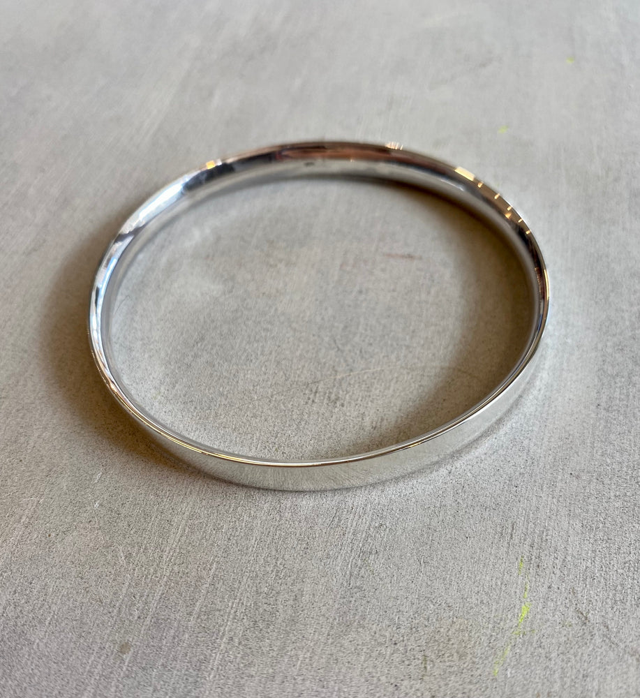 STERLING SILVER OVAL BANGLE - 62MM