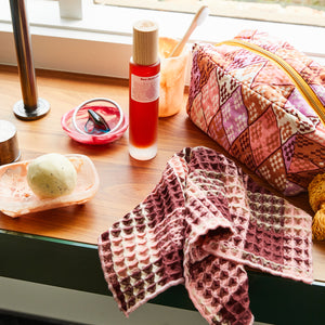 VIOLA BEAUTY BAG - CHERRY